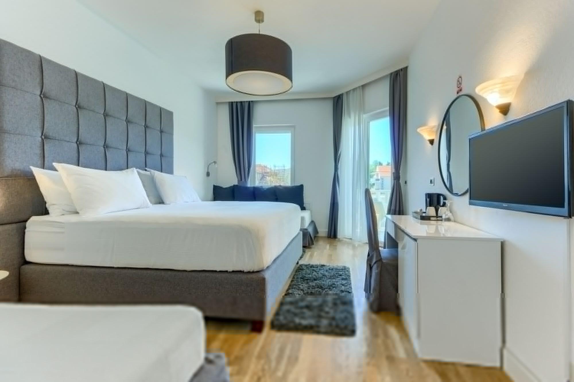 Hotel Villa Zarko Kaštel Stari Esterno foto